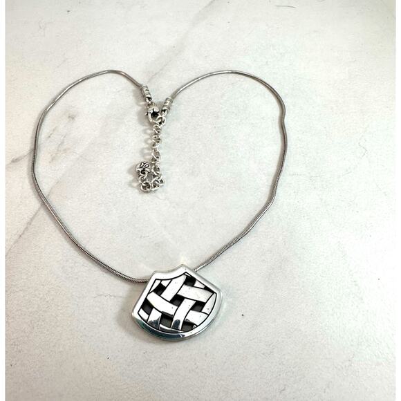 Brighton Via Veneto Weave Silver Toned Reversible Necklace Preowned - Picture 4 of 8